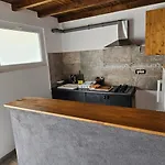 Casa Tineretului 50 コスティネシュティ