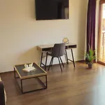 Casa Tineretului 50 ゲストハウス 3*