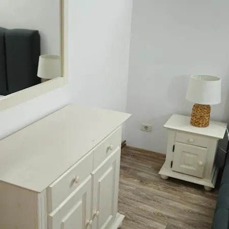 Casa Tineretului 50 3*