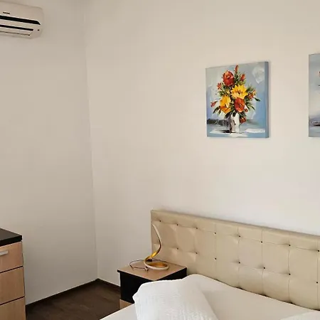 Casa Tineretului 50 Pensjonat Costinesti