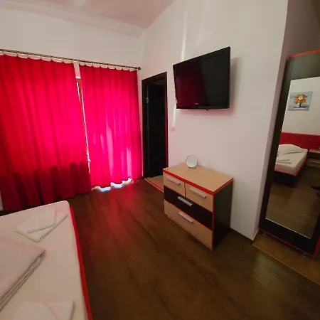 Casa Tineretului 50 Pensjonat Costinesti
