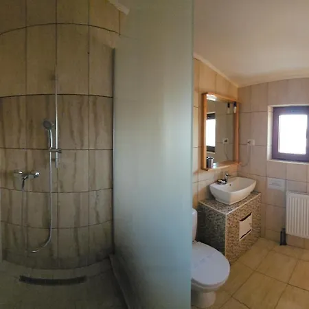 Casa Tineretului 50 Pensjonat Costinesti