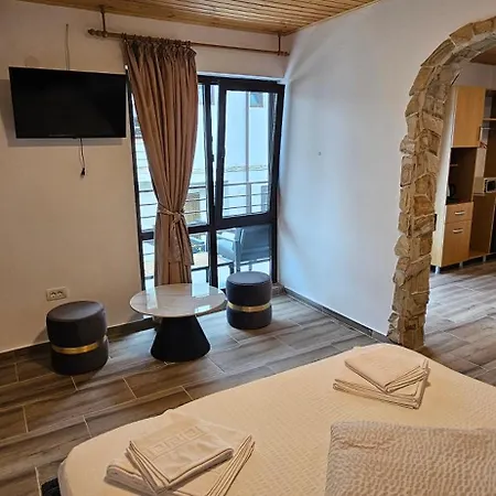 Casa Tineretului 50 Pensjonat Costinesti