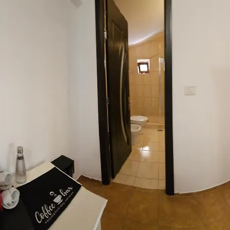 Casa Tineretului 50 3*