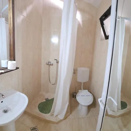Casa Tineretului 50 Pensjonat 3*