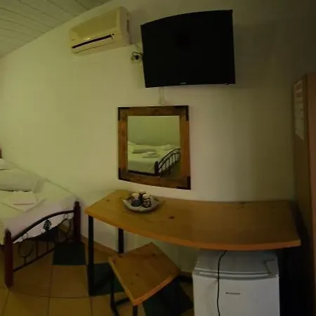 Casa Tineretului 50 3*